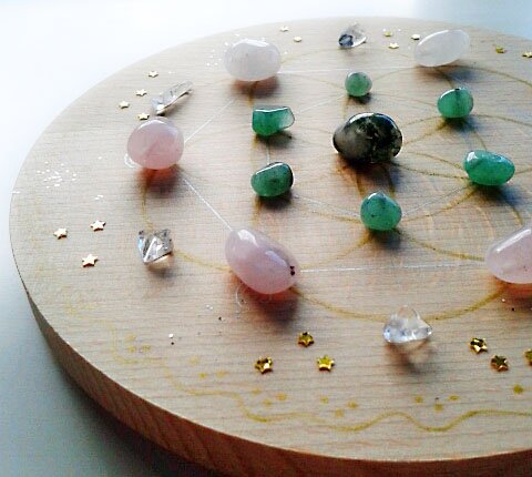 Crystal grid chakra corazón